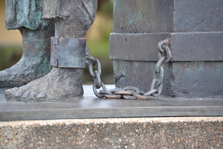 chains-913081_960_720
